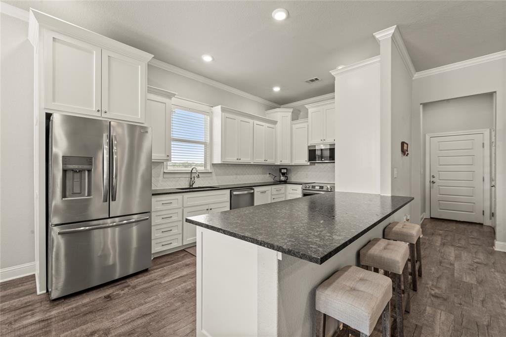 225 Swan Lake Property Photo 6