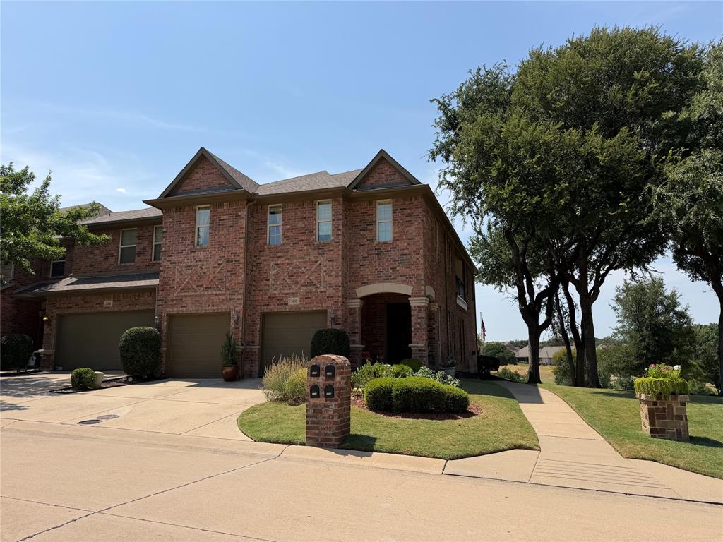 300 Mozart Way Property Photo 1
