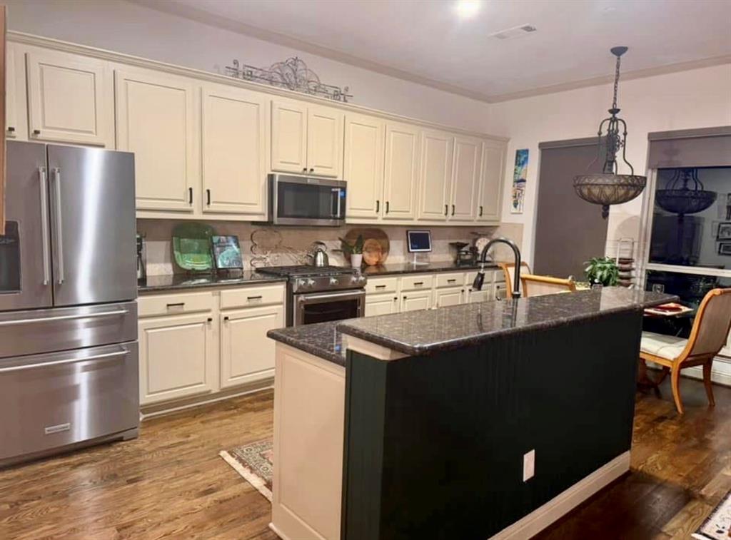 300 Mozart Way Property Photo 12