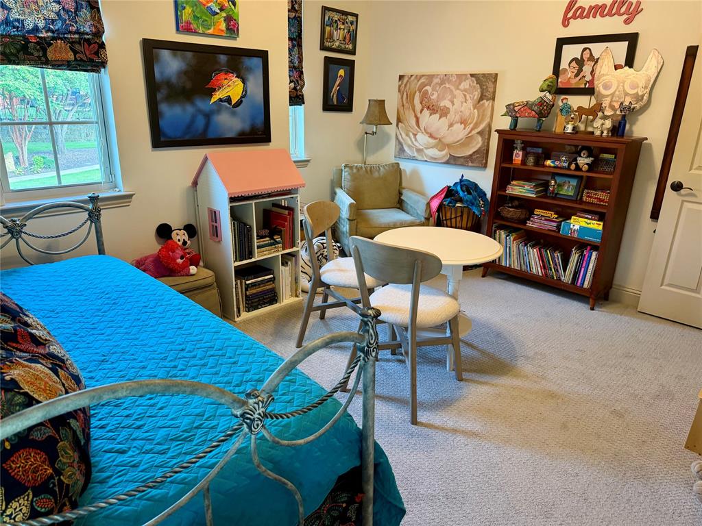 300 Mozart Way Property Photo 26