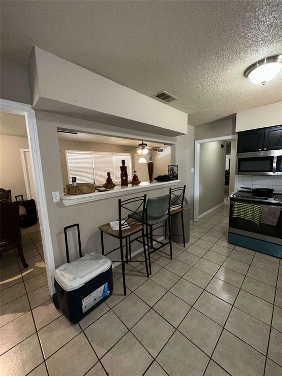 2704 Marbella Lane Property Photo 5