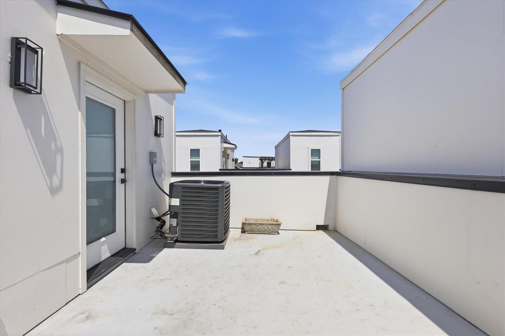2015 California Drive 103 Property Photo 20