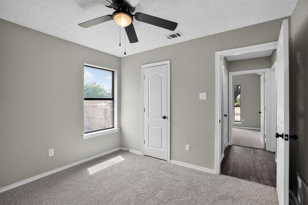 6057 Hillglen Drive Property Photo 17