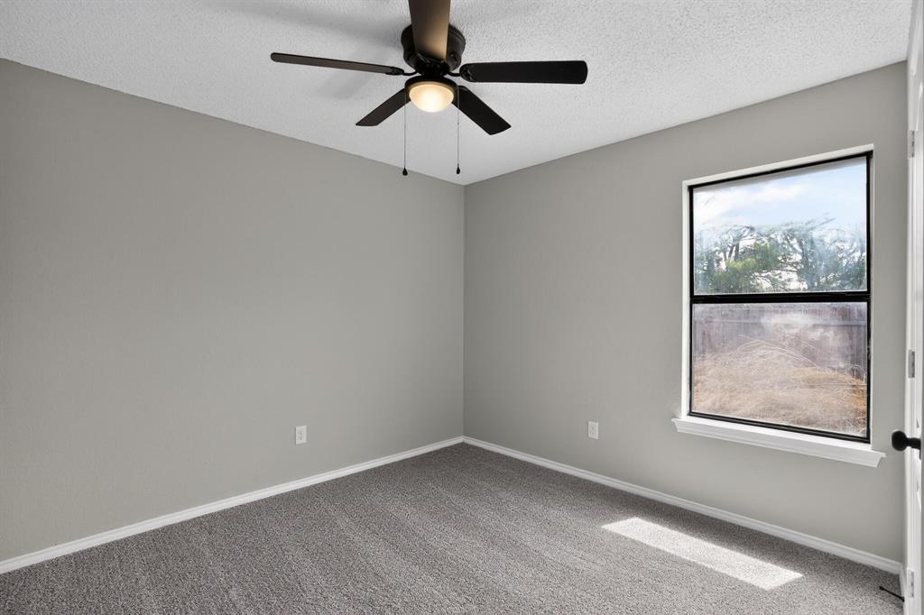 6057 Hillglen Drive Property Photo 20