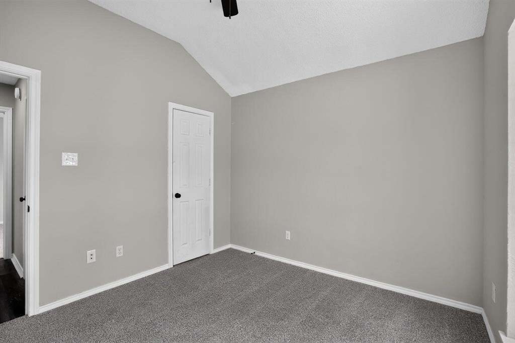 6057 Hillglen Drive Property Photo 21