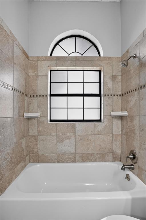 6057 Hillglen Drive Property Photo 30