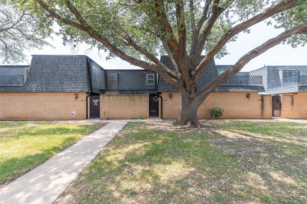 2802 Barrow Street D3 Property Photo 1