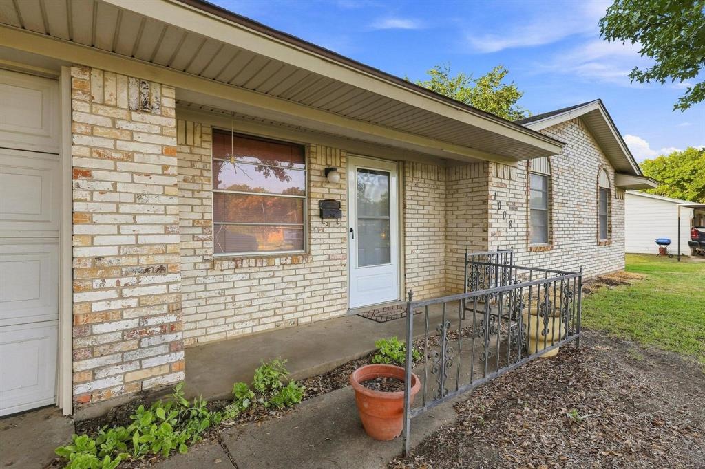 1008 Yeager Street Property Photo 4