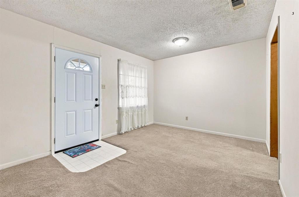 1008 Yeager Street Property Photo 6