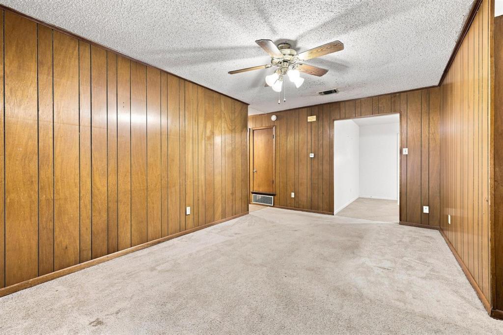 1008 Yeager Street Property Photo 11