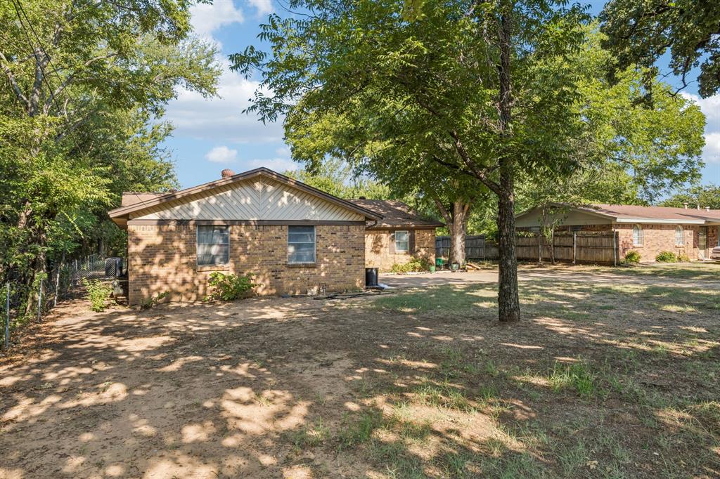 1208 Whitley Road Property Photo 11
