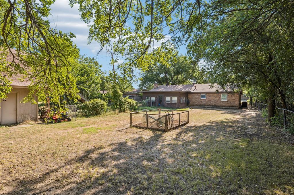 1208 Whitley Road Property Photo 12