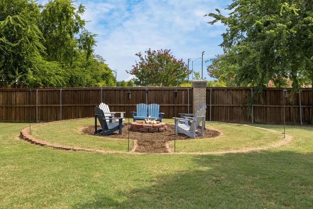 301 Carriage Lane Property Photo 32