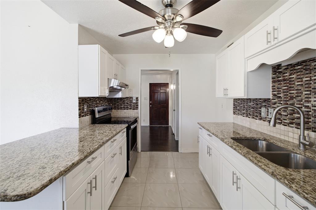 3709 Yaupon Drive Property Photo 12