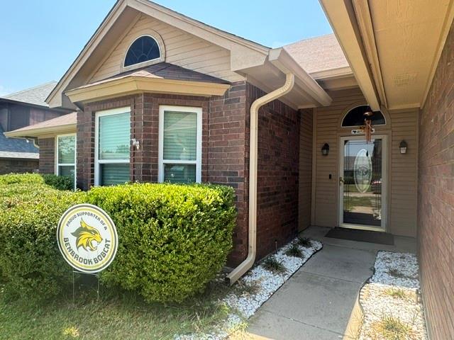 7108 Summerset Drive Property Photo 3