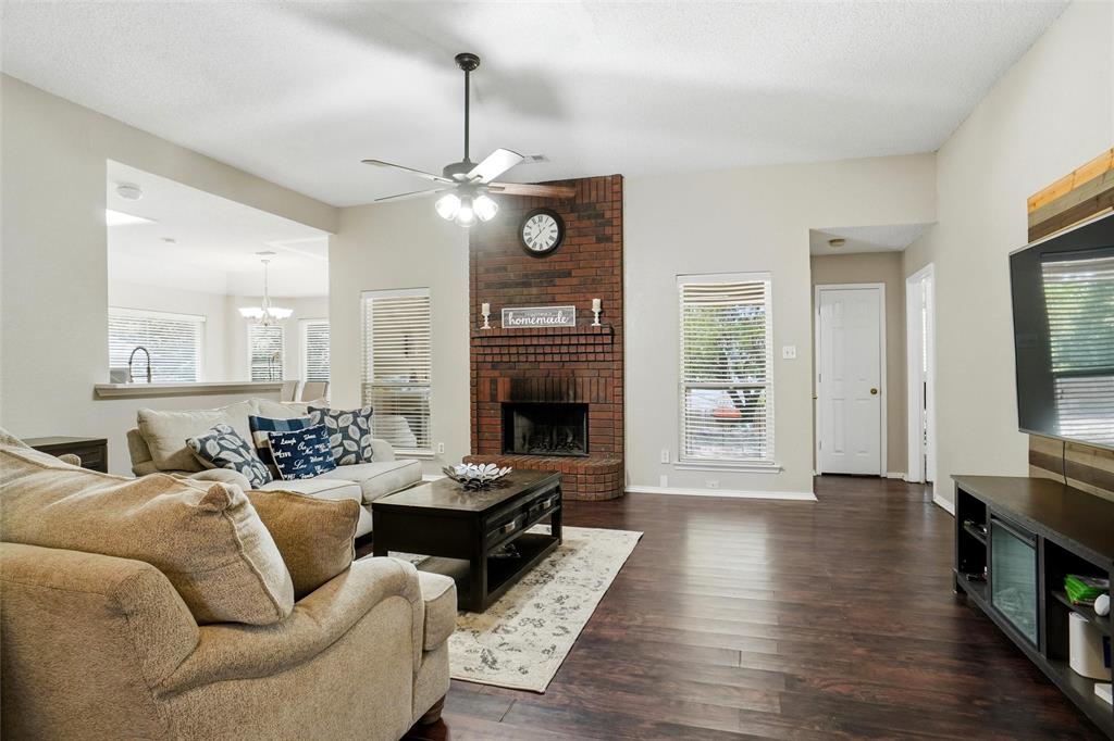 7108 Summerset Drive Property Photo 4