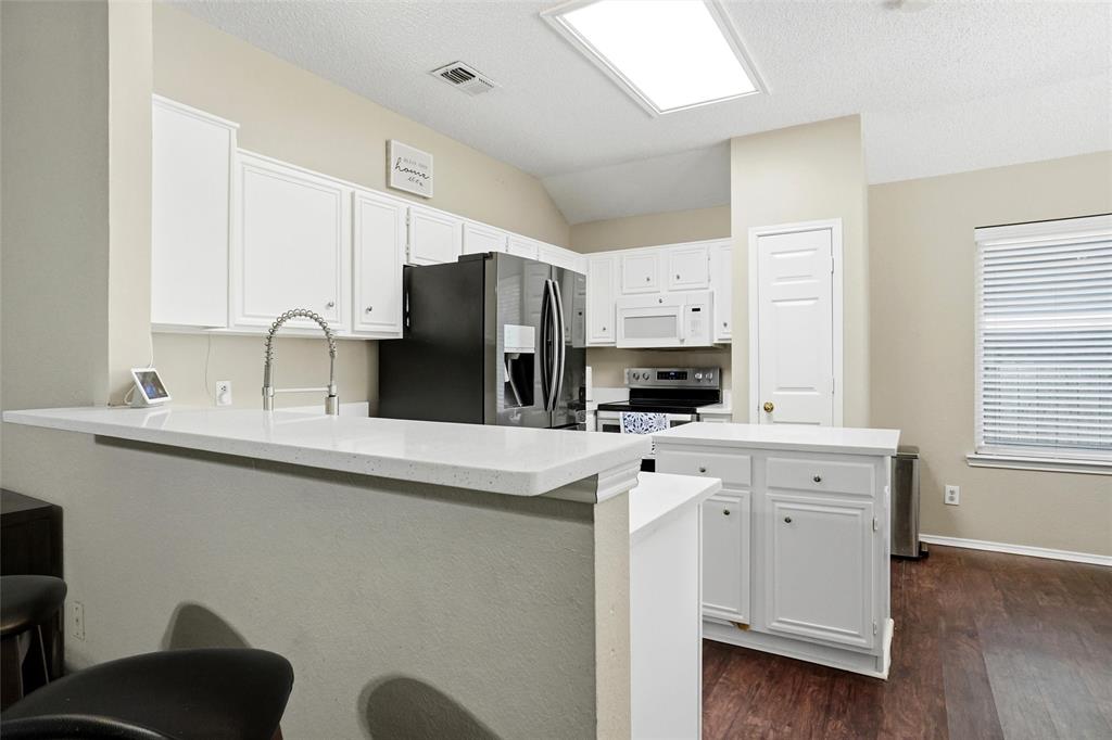 7108 Summerset Drive Property Photo 11