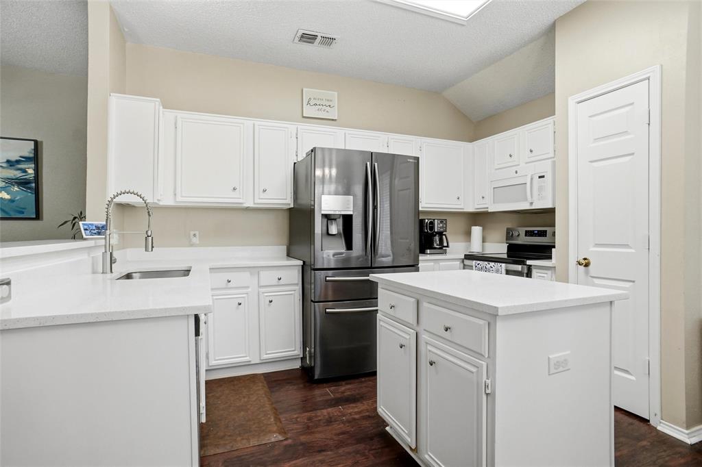 7108 Summerset Drive Property Photo 13