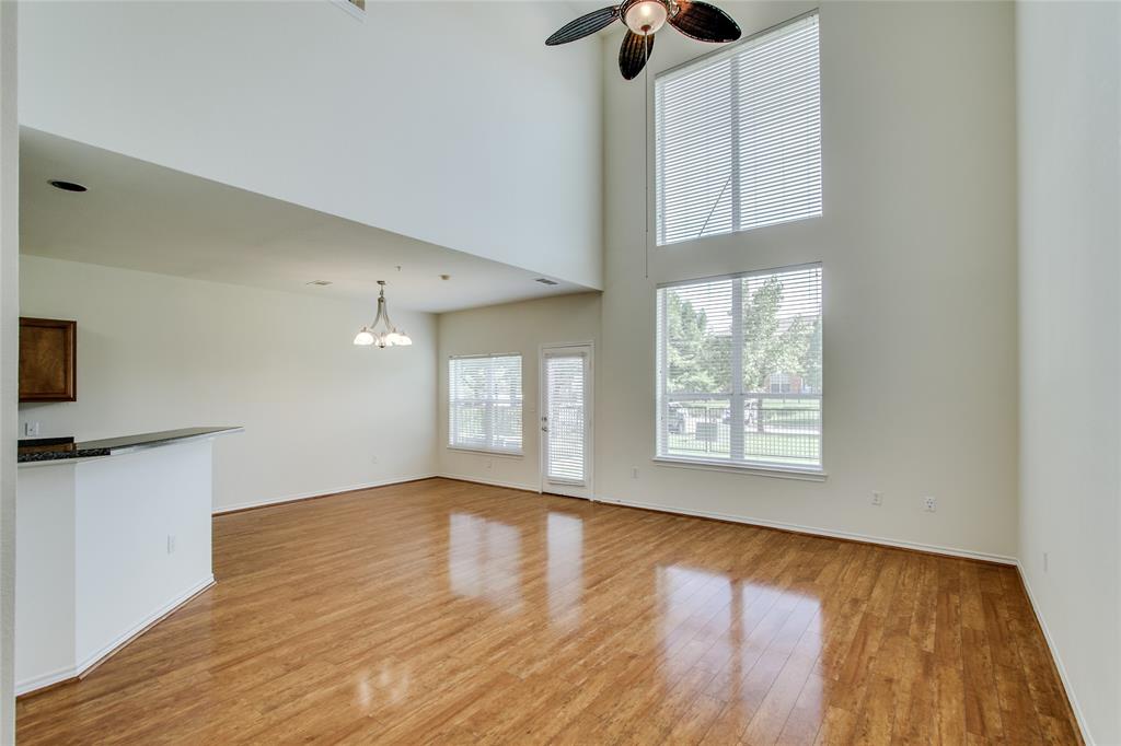 1041 Colonial Drive Property Photo 6