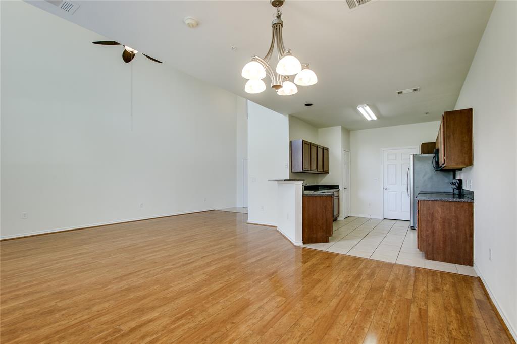1041 Colonial Drive Property Photo 11