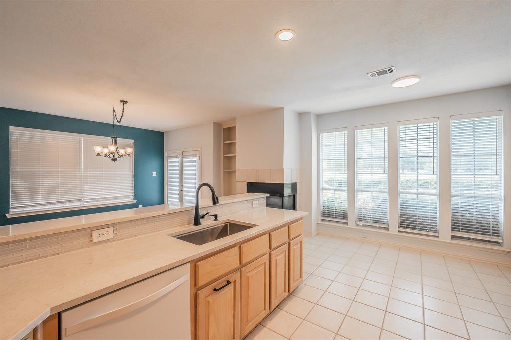 10503 Waters Drive Property Photo 15