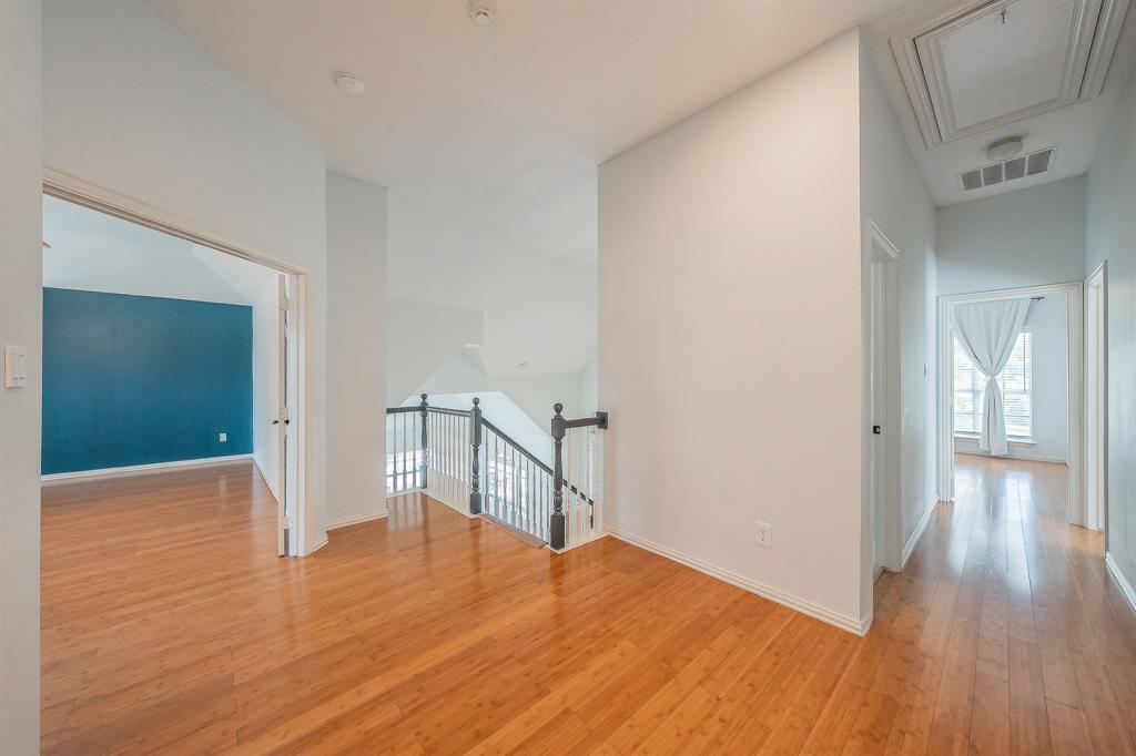 10503 Waters Drive Property Photo 21
