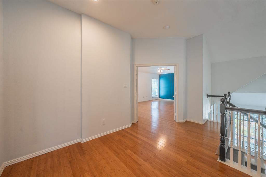 10503 Waters Drive Property Photo 22