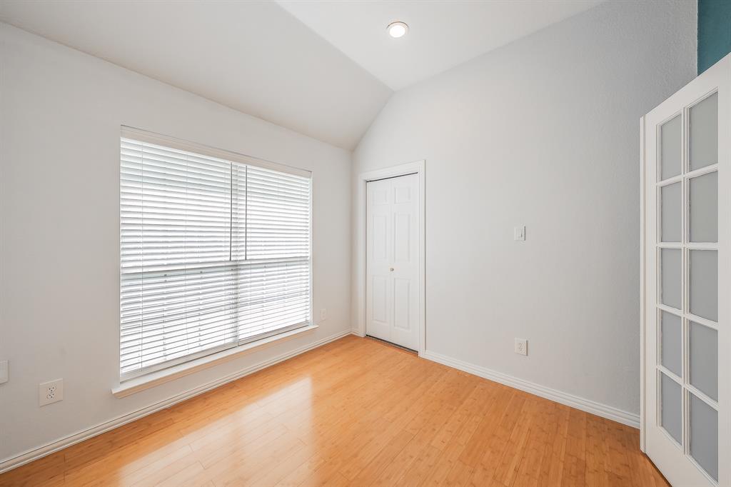 10503 Waters Drive Property Photo 25