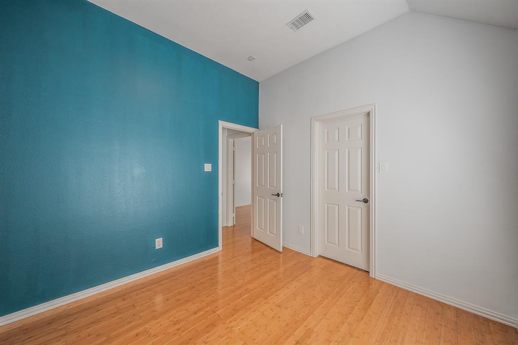 10503 Waters Drive Property Photo 31