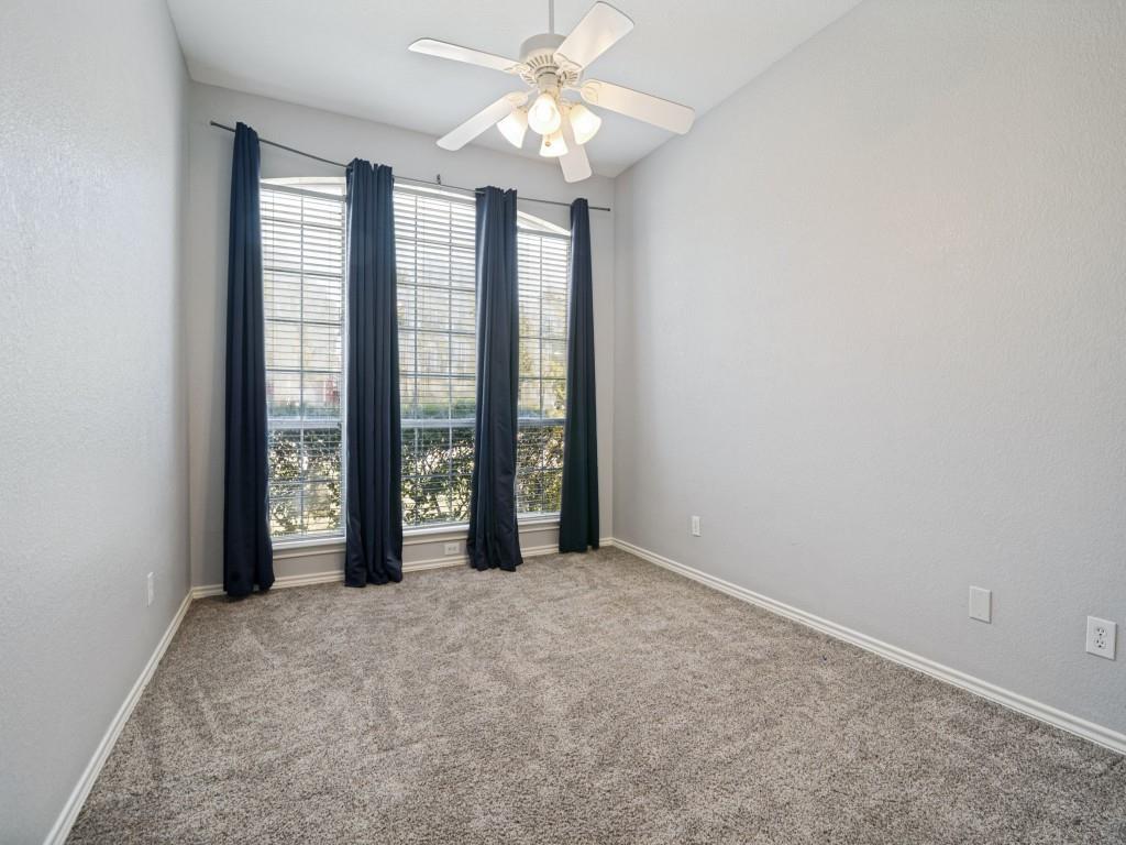 952 Chad Way Property Photo 17