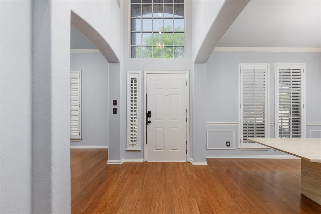 1913 Abilene Way Property Photo 4