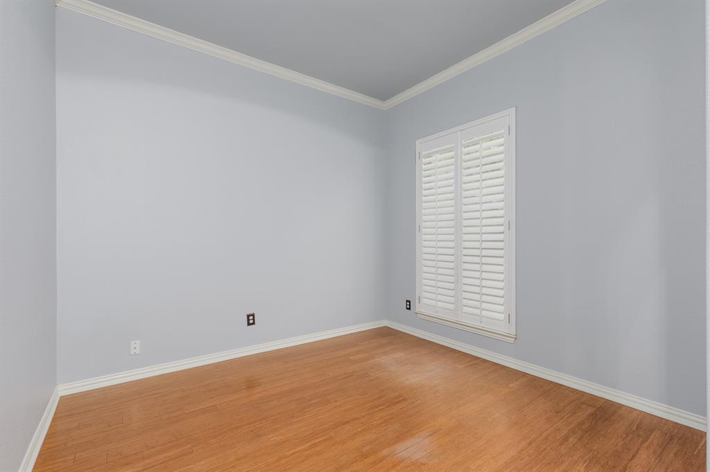 1913 Abilene Way Property Photo 6