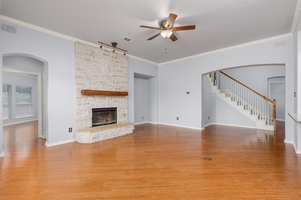 1913 Abilene Way Property Photo 11