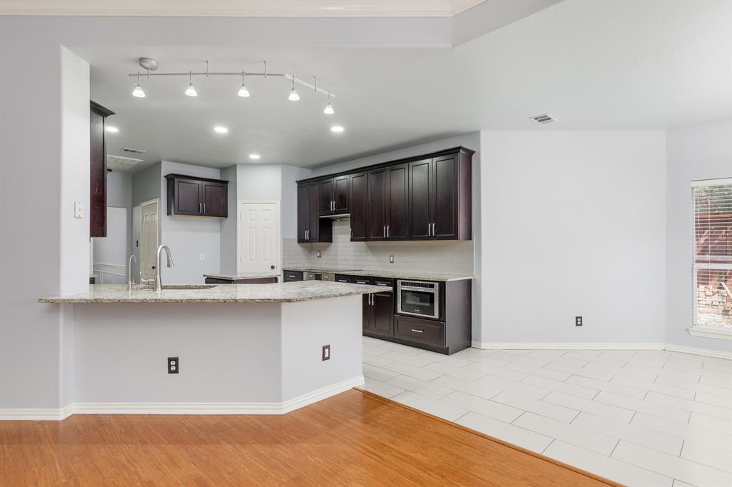 1913 Abilene Way Property Photo 12