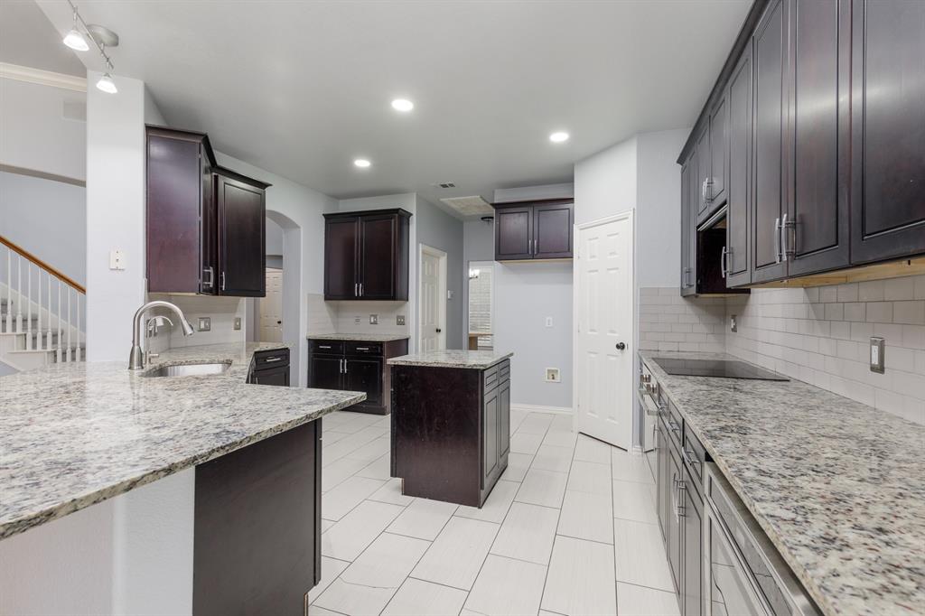 1913 Abilene Way Property Photo 13