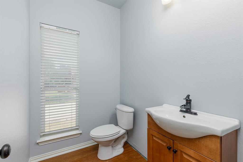 1913 Abilene Way Property Photo 29
