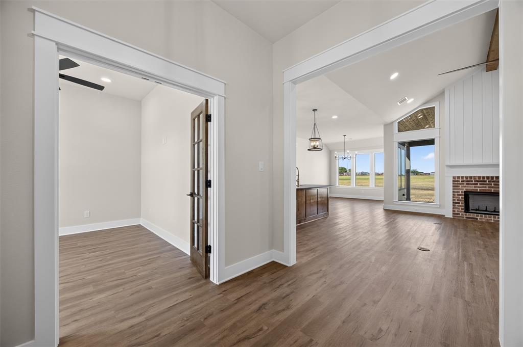181 Chisholm Trail Property Photo 8