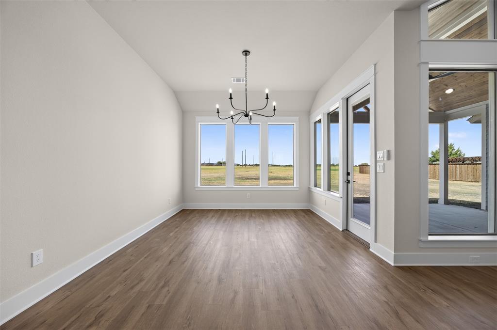 181 Chisholm Trail Property Photo 17