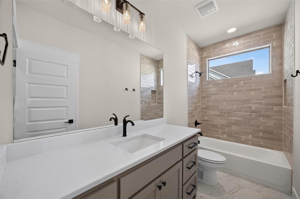 181 Chisholm Trail Property Photo 30