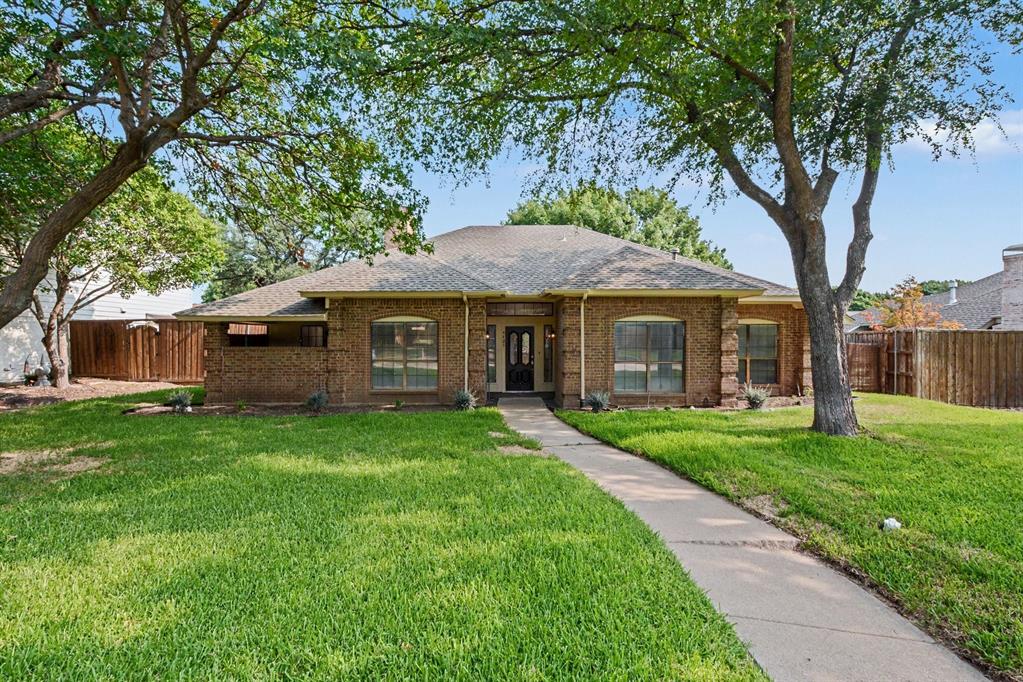 4425 Avonshire Lane Property Photo 1