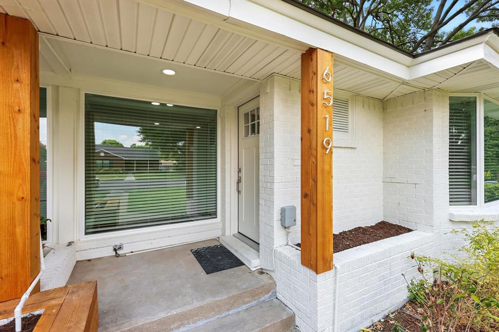 6519 Ravendale Lane Property Photo 4