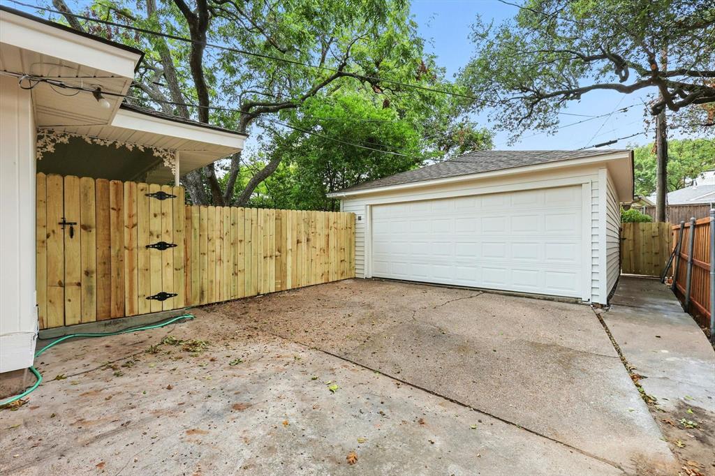 6519 Ravendale Lane Property Photo 17