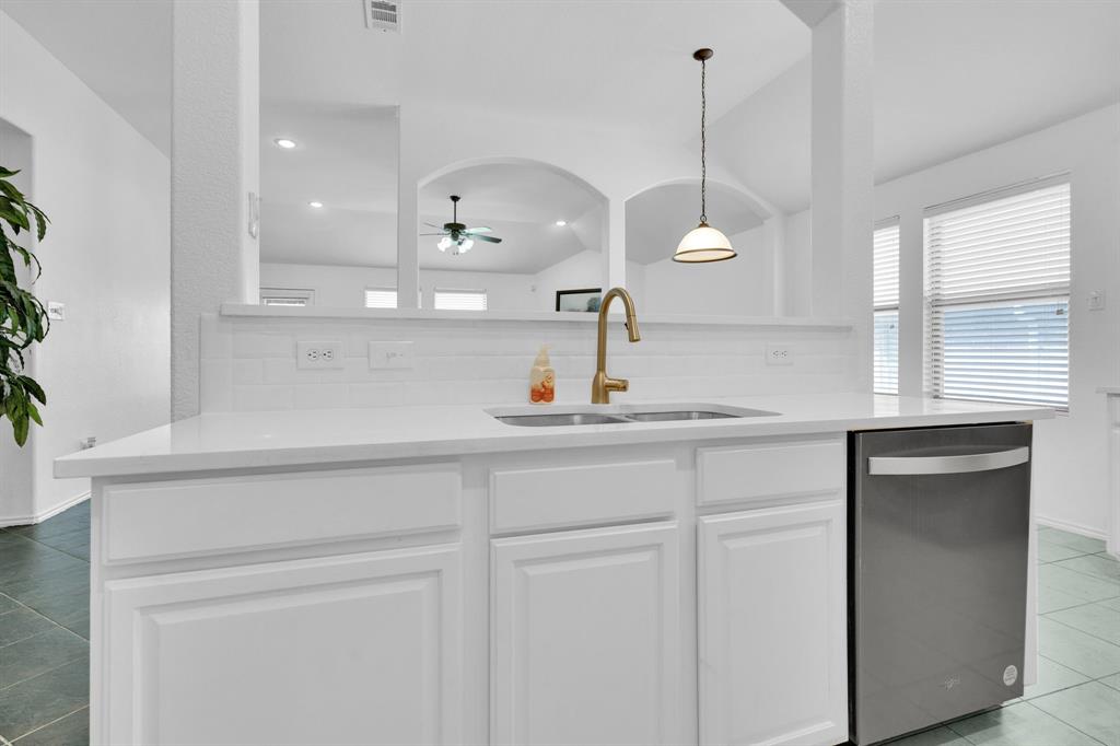 3908 Cloud Cover Road Property Photo 7