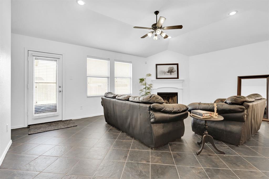 3908 Cloud Cover Road Property Photo 12