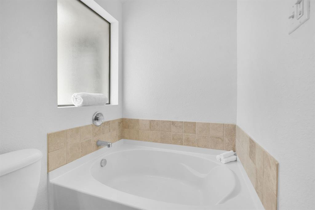 3908 Cloud Cover Road Property Photo 19