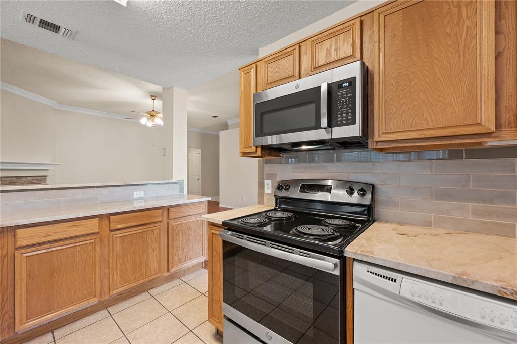 3321 Harbourtown Drive Property Photo 15