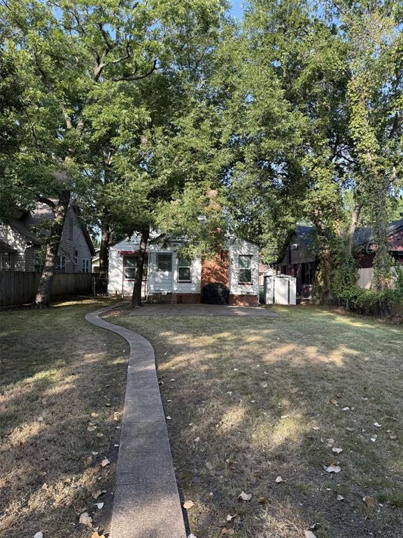 1108 S Travis Street Property Photo 2