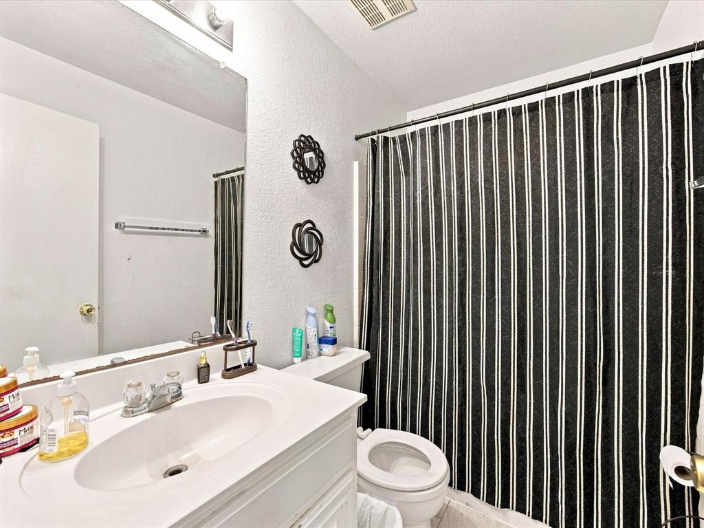 1011 Cruise Street Property Photo 28