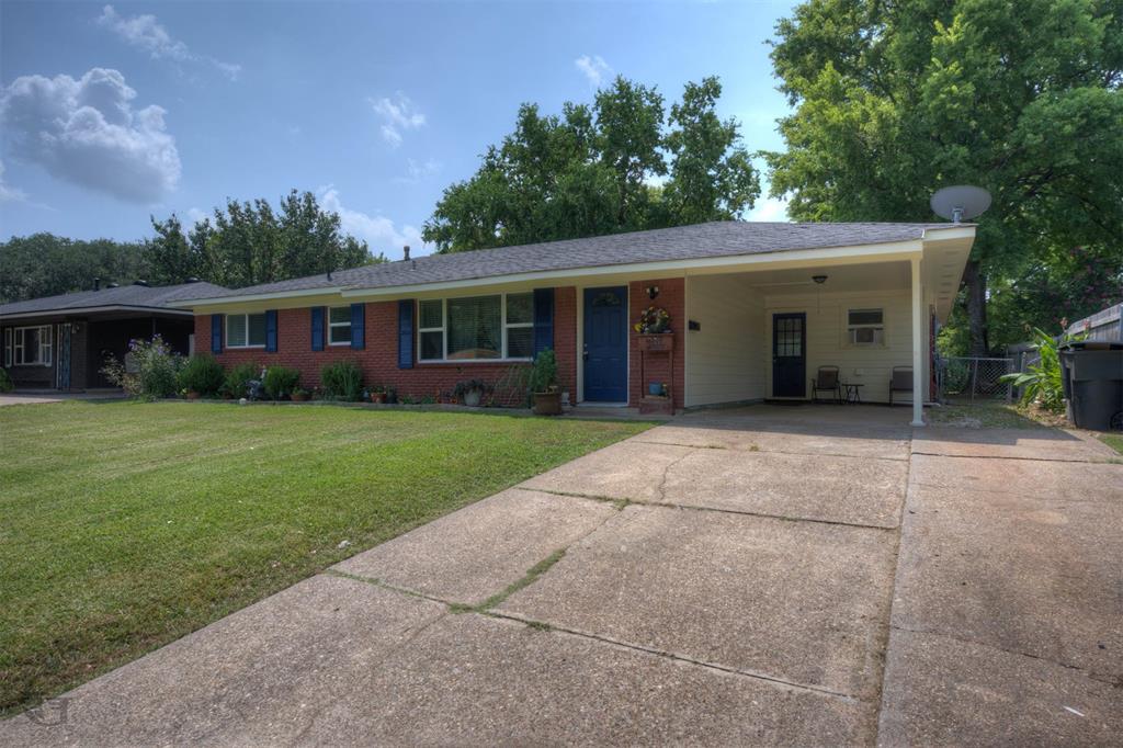 2612 Douglas Drive Property Photo 3