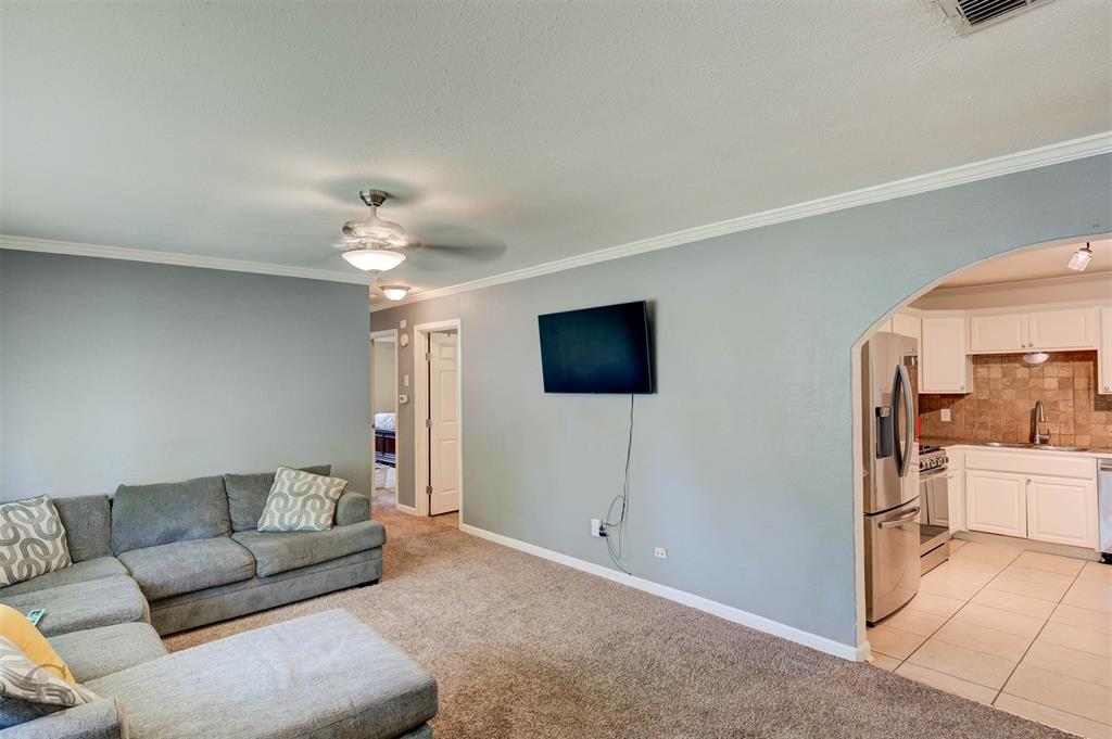 2612 Douglas Drive Property Photo 4